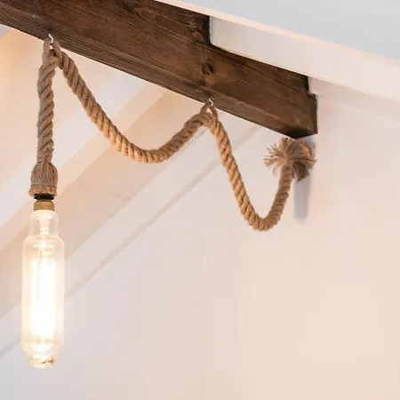 Guestready - High-ceiling Urban Retreat In Holiday home