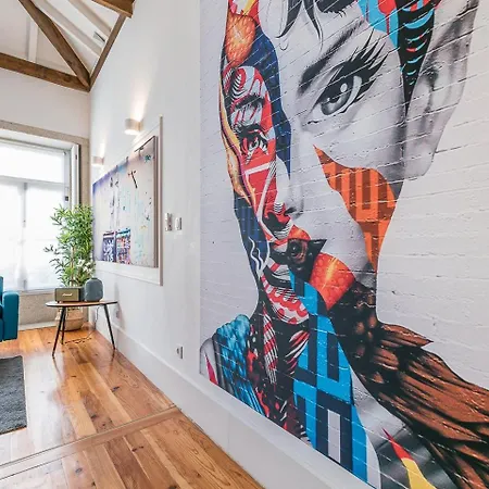 Guestready - High-ceiling Urban Retreat In *