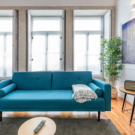Guestready - High-ceiling Urban Retreat In