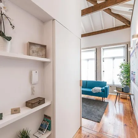 Guestready - High-ceiling Urban Retreat In